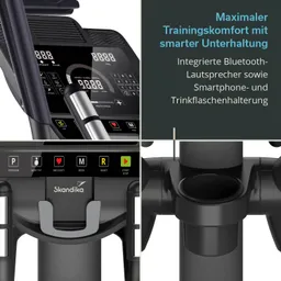 Trainingsgerät mit Display, Bedienelementen, Bluetooth-Lautsprechern, Smartphone- und Trinkflaschenhaltern.