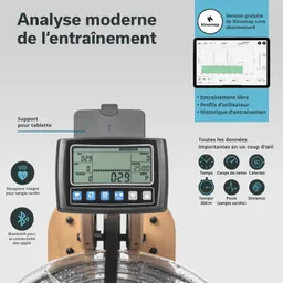 Digitale Anzeige eines Sportgeräts mit Tablet-Halterung. Daten zu Training, Kalorien und Zeit sind sichtbar.