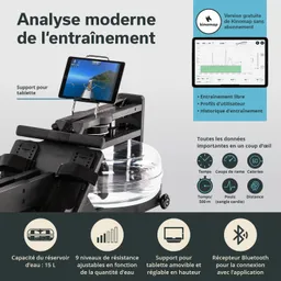 Rudergerät mit einem Tablet-Halter und einem Tablet, das Trainingsdaten anzeigt. Wasserreservoir und verschiedene Symbole für Funktionen stehen im Vordergrund.