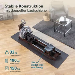 Rudergerät auf einem Teppich mit stabiler Konstruktion. Holzrahmen, Kunststoffsitz und Digitaldisplay. Umgebung mit Möbeln.