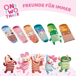 Bunte Schlafsäcke mit verschiedenen tierischen und fantasievollen Motiven, darunter ein Hund, ein Einhorn und ein Monster. Unten fröhliche, cartoonartige Figuren mit Streifenmustern.