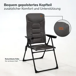 Faltstuhl mit gepolstertem Kopfteil, stabile Struktur, rutschfeste Füße, graues Textil, seitliche Armlehnen.