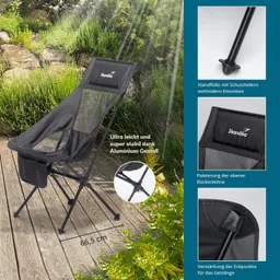 Faltstuhl mit schwarzem Netzstoff und Aluminiumgestell auf Holzterrasse. Im Hintergrund Pflanzen und ein gemauerter Weg.
