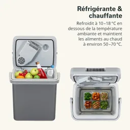 Kühlbox mit geöffneter Klappe, gefüllt mit Obst und Getränken. Auf der rechten Seite sind mehrere Behälter mit geröstetem Gemüse und Salat sichtbar.