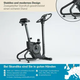 Schwarzes Fitnessgerät mit zweigeteiltem Standfuß und verstellbarem Sitz. Hintergrund in neutralem Farbton.