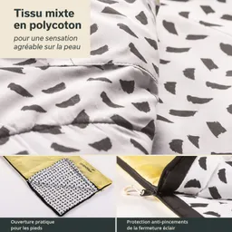 Farbige Decke aus Polycotton mit Schwarz-Weiß-Muster und praktischen Öffnungen, um den Kopf- und Fußbereich.