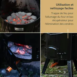 Ein schwarzer Grill mit glühenden Kohlen im oberen Bereich, seitliche Öffnung mit glühender Asche und Holzgriff.
