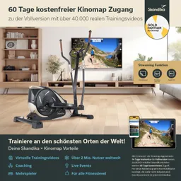 Beschreibung eines Trainingsgeräts in einem modernen Wohnzimmer. Ein Ellipsentrainer steht auf einem hellen Holzboden. Im Hintergrund ist ein Fernseher, der ein Outdoor-Trainingsvideo zeigt.