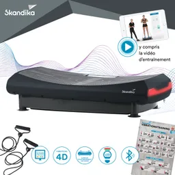 Vibrationsplatte mit strukturiertem Oberflächenbereich, einem Display und verstellbaren Haltegriffen. Neben der Platte Poster mit Trainingsübungen.