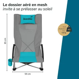 Faltstuhl in Grau mit türkisem Kopfpolster. Maße: 85 cm hoch, 59 cm breit. Maximalgewicht: 136 kg.