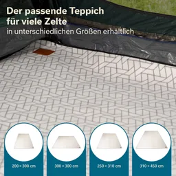 Teppich mit geometrischem Muster in einem Zelt. Informationen zu verfügbaren Größen sind angezeigt.