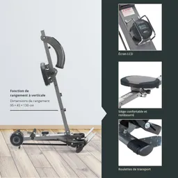 Rudergerät mit LCD-Bildschirm, gepolstertem Sitz, Rollen zur Mobilität und vertikaler Lagermöglichkeit. Holzfußboden im Hintergrund.