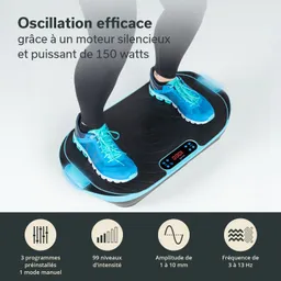 Vibrationsplatte mit blauer Umrandung und digitalem Display. Eine Person steht darauf, trägt Sportbekleidung und Schuhe.