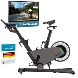 Heimtrainer mit digitalem Monitor und Anzeige von Daten. Neben dem Fahrrad steht ein Qualitätsschild der Marke.