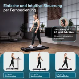 Frau in Sportkleidung läuft auf einem Laufband in einem modernen Raum mit Fenster und Pflanzen. Fernbedienung sichtbar.