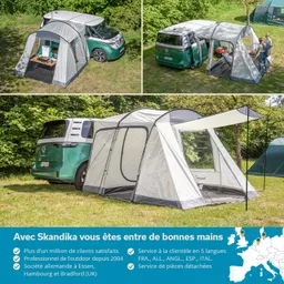 Campingplatz mit einem grünen VW-Bus und einem hellen Zelt. Bäume im Hintergrund, Rasenfläche. Zelt hat transparente Fenster.