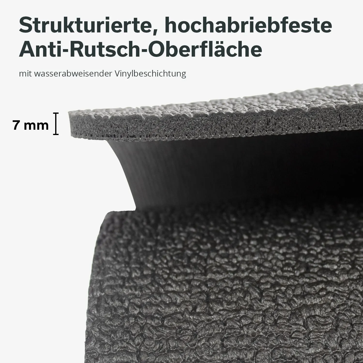 Detaillierte Ansicht einer strukturierten, rutschfesten Oberfläche mit einer Dicke von 7 mm und wasserabweisender Beschichtung.