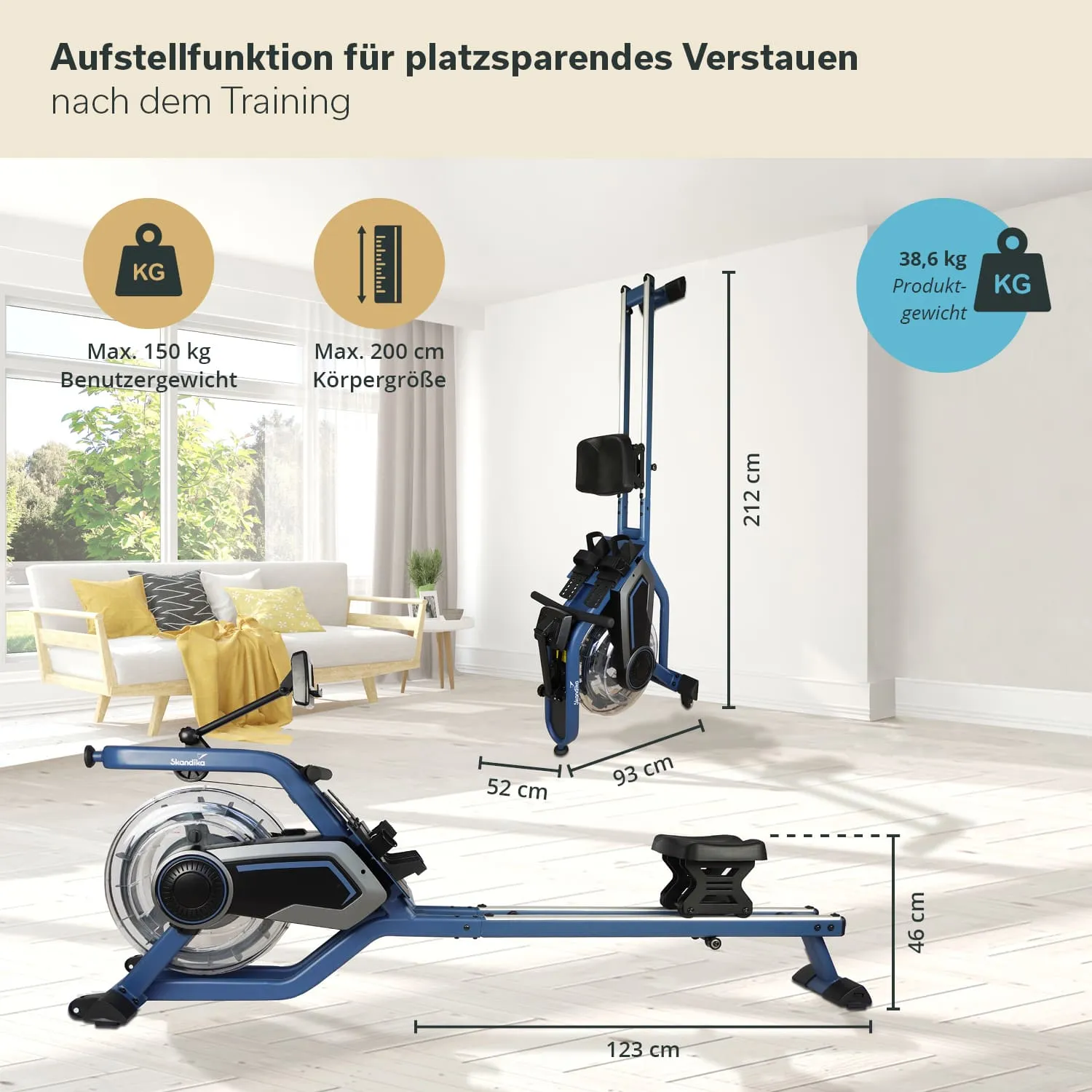 Rudergerät in einem hellen Raum mit Sofa und Pflanzen. Maße, Benutzergewicht und Produktgewicht sind angegeben.