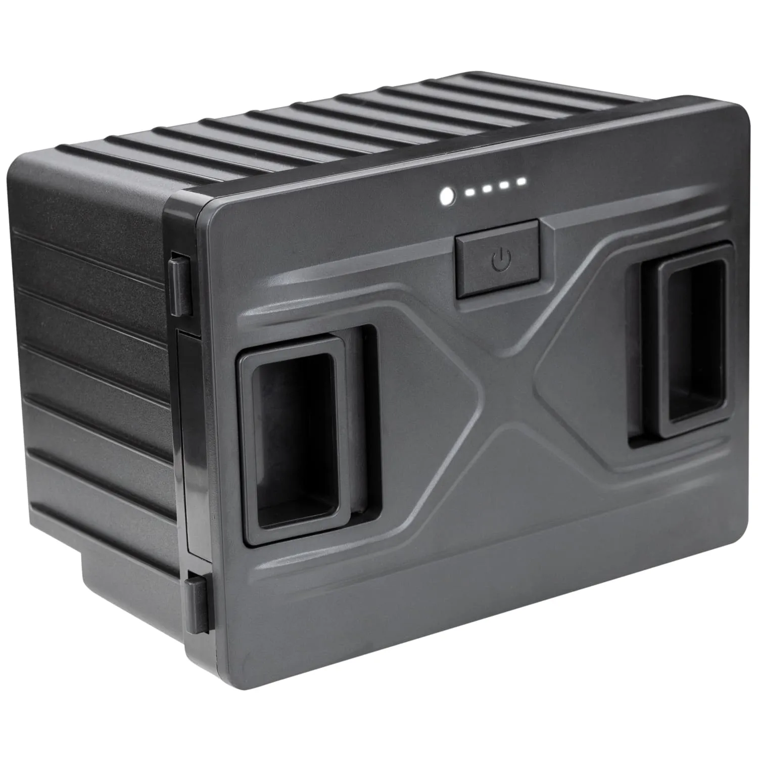 Schwarze, rechteckige Box mit zwei Öffnungen, einem Netzschalter und einem LED-Anzeigebereich oben.