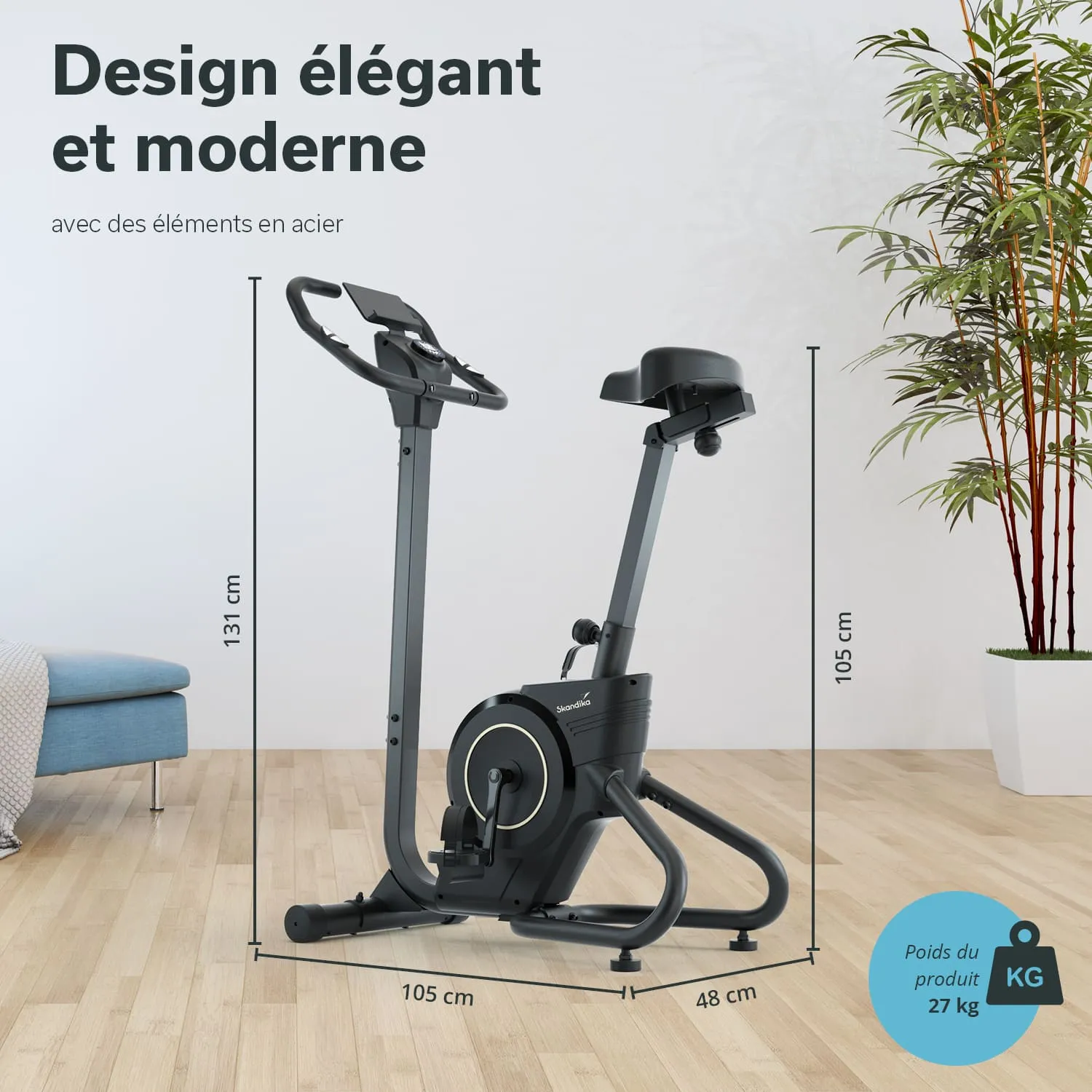 Fahrradtrainingsgerät in modernem Design, mit Maßangaben und einem Topf mit Pflanze im Hintergrund auf einem Holzfußboden.