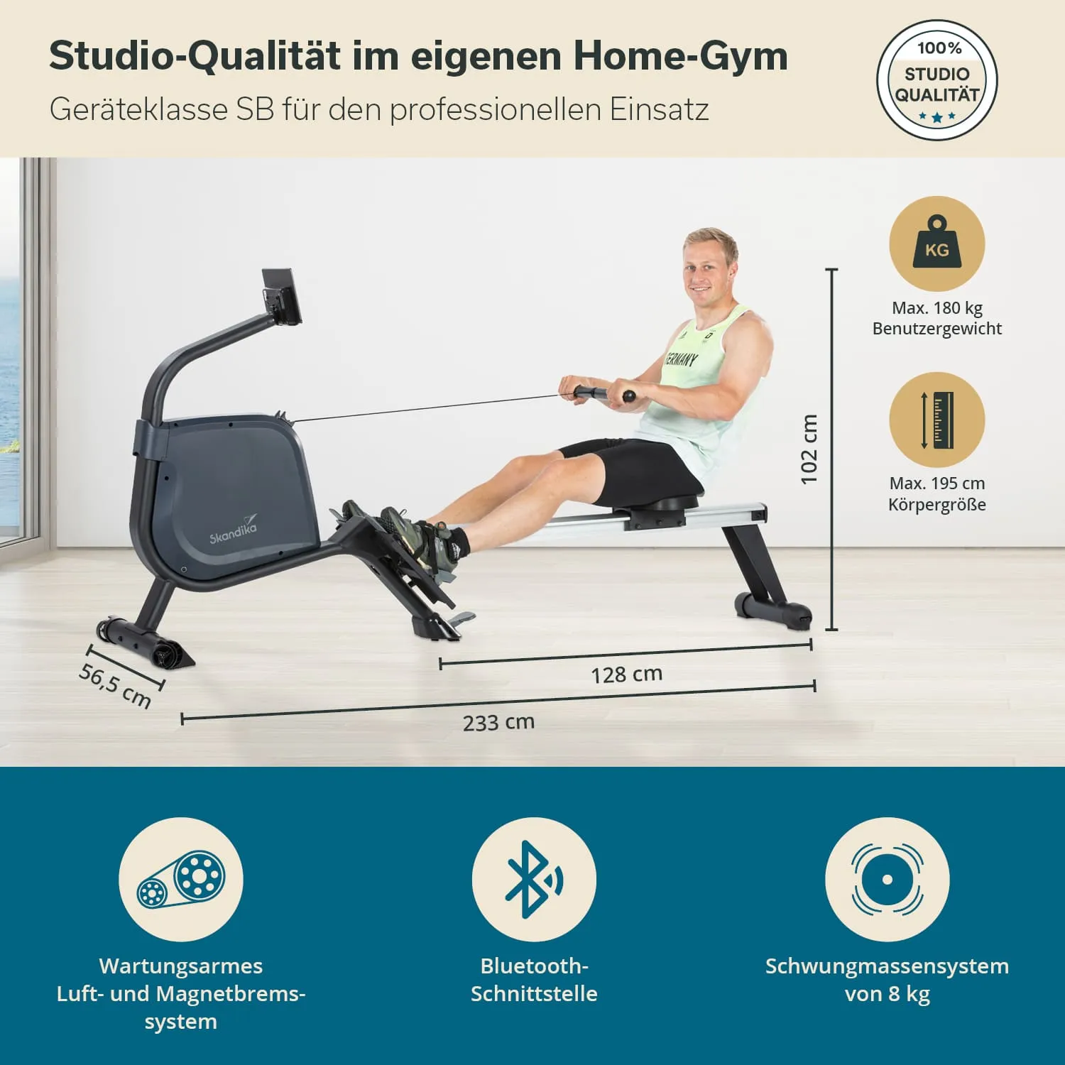 Rudergerät mit einem Mann in sportlicher Kleidung. Das Gerät hat eine blaue Farbgebung und verschiedene technische Details.