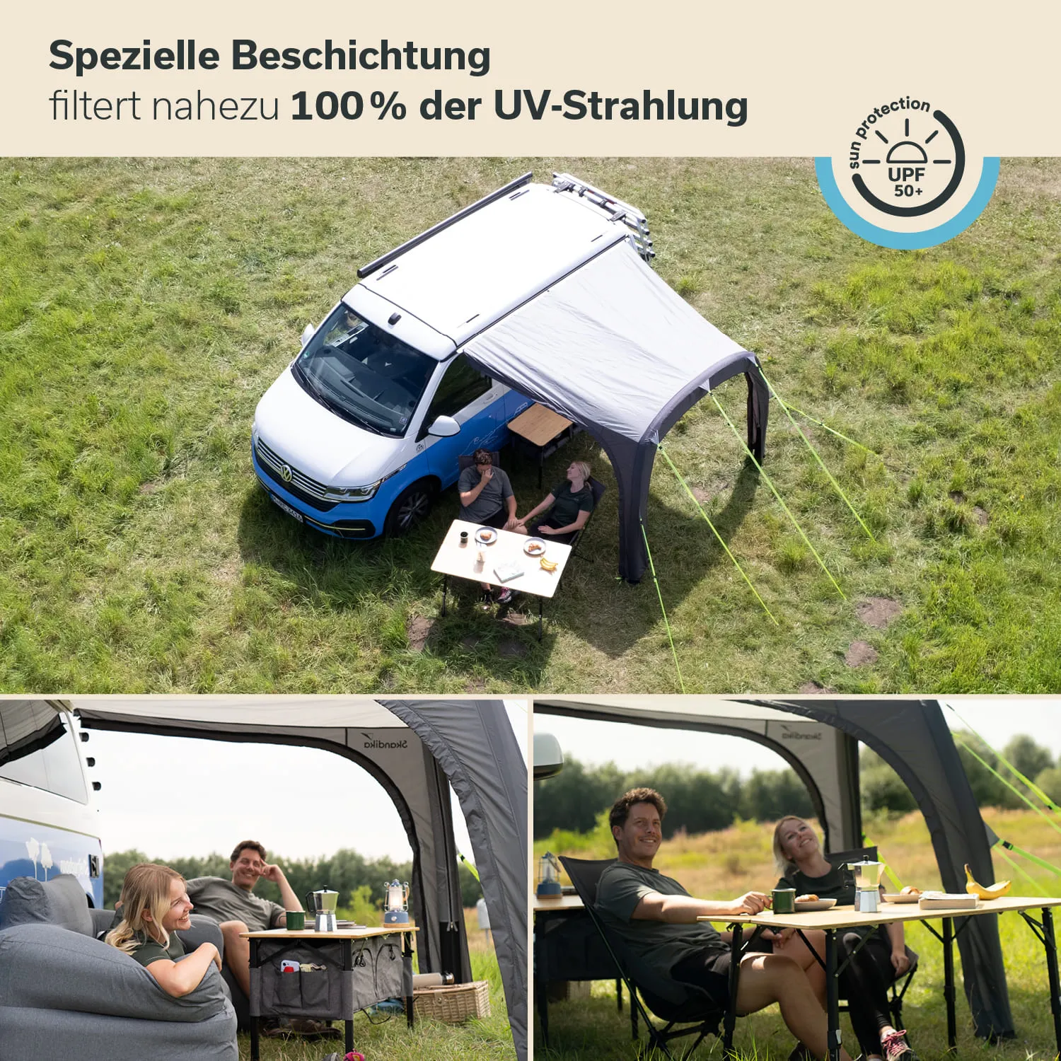 Ein Campingfahrzeug steht auf einer Wiese unter einem Sonnenschutz. Zwei Personen sitzen an einem Tisch, vor ihnen Snacks.