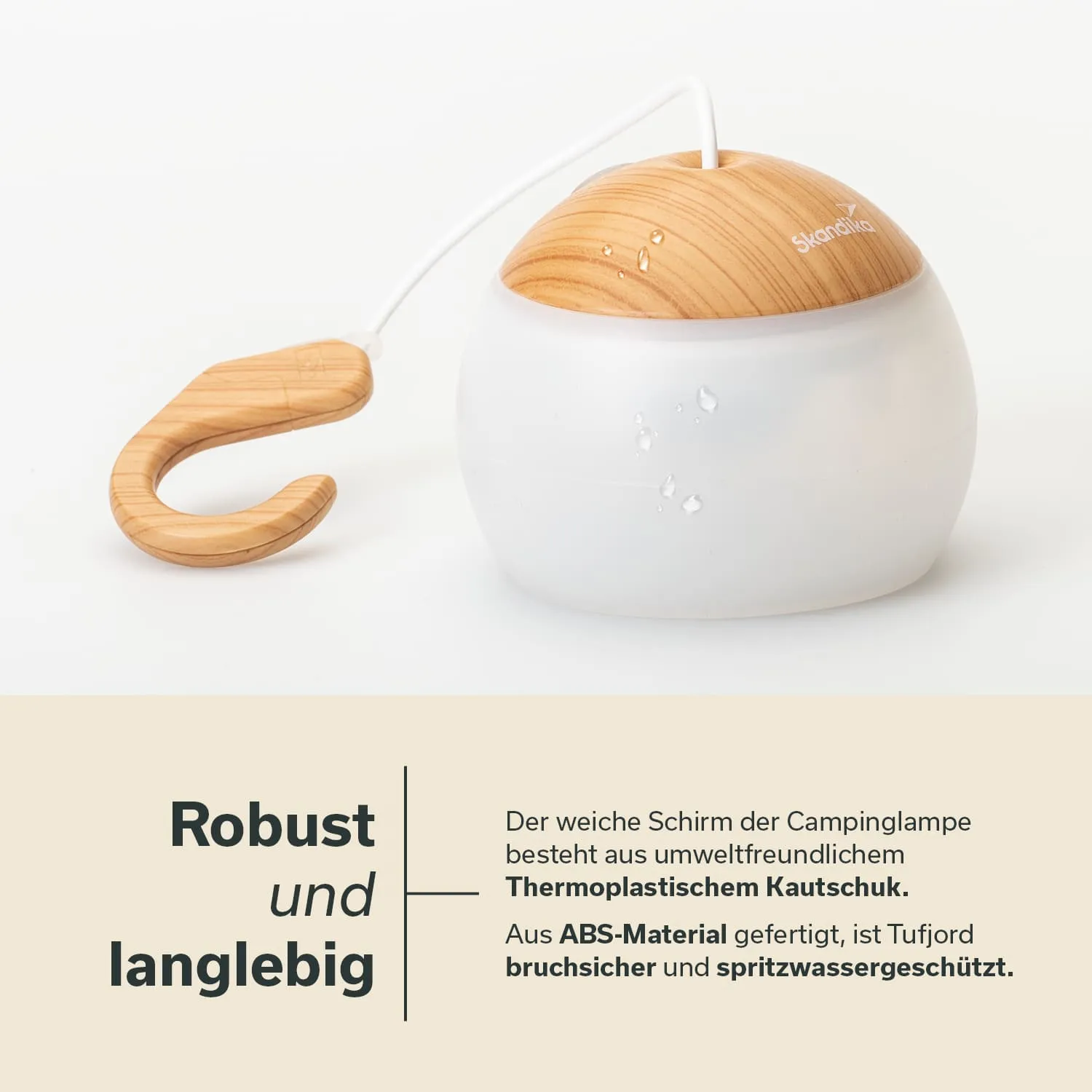 Campinglampe mit einem Design aus weißem Kunststoff und einem Deckel aus Holz. Ein Haken ist angebracht.