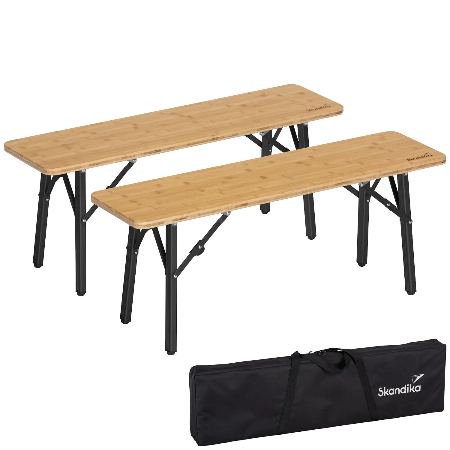 Zwei klappbare Tische mit Bambusplatten und schwarzen Metallgestellen, neben einer Tragetasche.