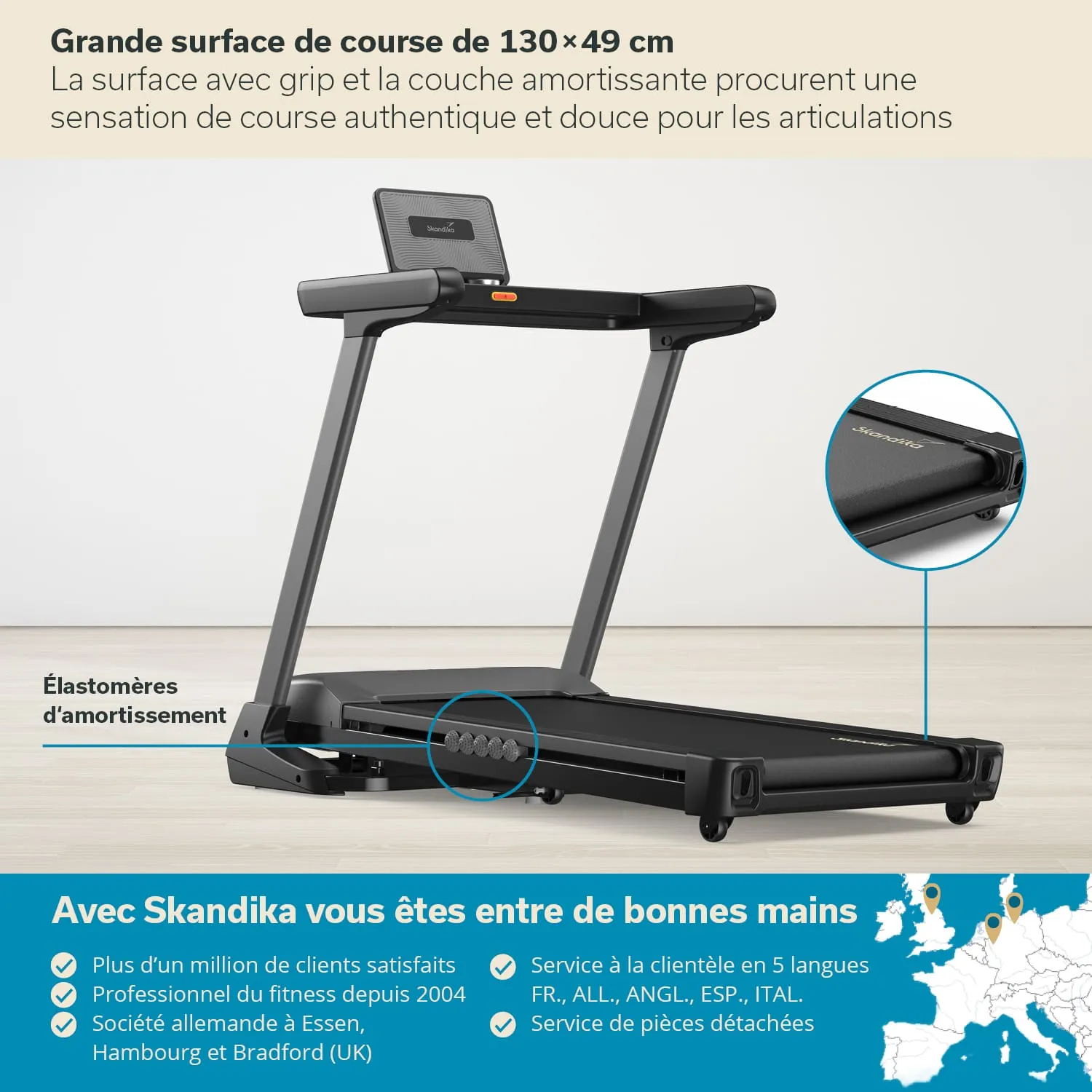 Lauffläche eines Laufbands in Schwarz mit einem grauen Gestell und einem digitalen Display. Vorderansicht auf Holzoberfläche.