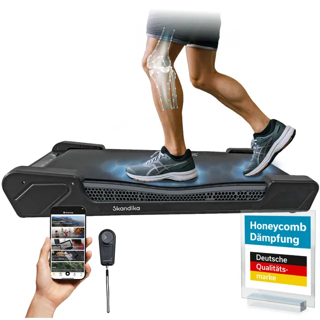 Laufband von Skandika mit einem Fuß und einer grafischen Darstellung des Knies. Smartphone und Fernbedienung daneben. Zertifikat sichtbar.