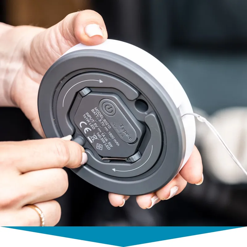 Aufrollbares LED-Band – keine Knoten mehr!