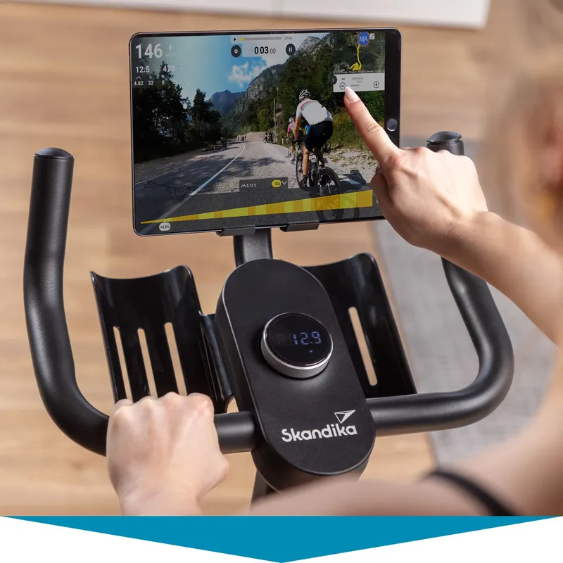 Tablet-Halterung für einfaches Fitnesstainment